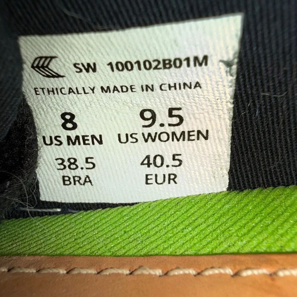 Cariuma‎ OCA Low Black Canvas Suede Sneakers Womens 9.5 Mens 8 100102B01M